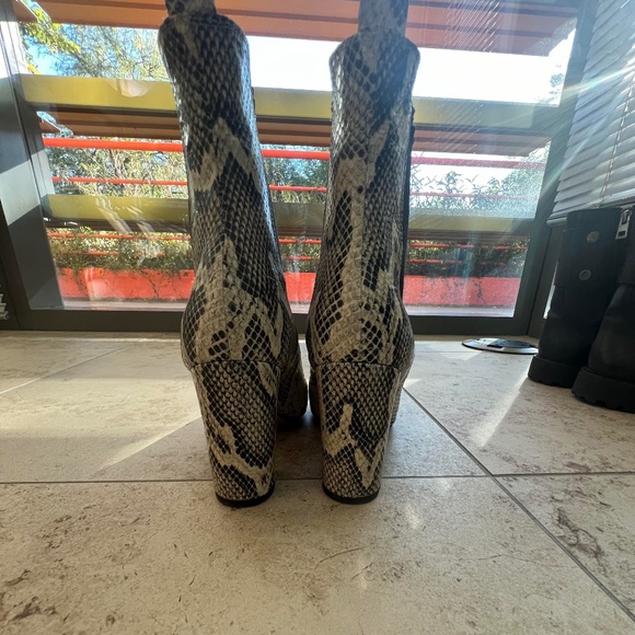 Snakeskin Boots - Picture 9 of 10